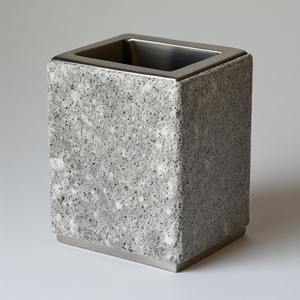 Ensemble d'accessoires de salle de bain personnalisés faits à la main avec construction métallique, design moderne, écologique et durable, qualité supérieure - Product Image 4