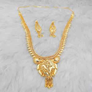 Kalyani 1108159 Gold Plated Brass <b>Necklace</b> <b>Set</b> with <b>Pearl</b> Earrings Fine Jewelry for Gift Occasions - Product Image 1