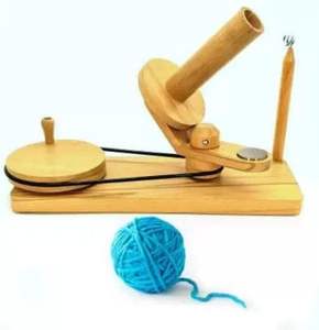 Enrouleur de fil en palissandre-Enrouleur de fil artisanal pour tricoter et crocheter-Enrouleur de boule de fil en bois robuste (palissandre) - Product Image 2