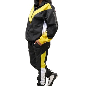 ชุดเสื้อกันลมขายดีของผู้หญิงเสื้อแจ็คเก็ตและกางเกงโพลีเอสเตอร์ชุดวอร์มกันลมระบายอากาศจากกีฬาต่างประเทศ - Product Image 3