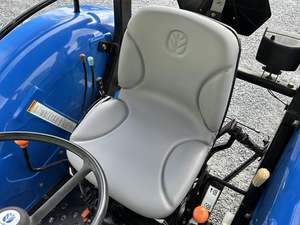 TT75A/Tractor agrícola asequible Original bastante usado Shanghai Holland T1104 110HP a la venta - Product Image 4