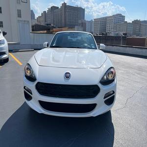 F I A T 124 SPIDER CLASSICA 2020 d'occasion, conduite à gauche/droite - Product Image 1