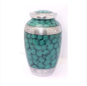 Urnes de crémation en métal de conception attrayante Urne de cendres faite à la main pour les cendres humaines adultes Urnes de crémation de couleur grise - Product Image 6