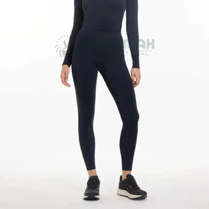 Culotte d'équitation pour femmes tissu extensible durable avec coutures renforcées design élégant et poignée antidérapante pour l'équitation - Product Image 1