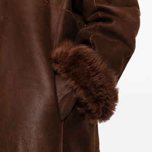 เทรนช์โค้ทสีแดงไวน์อบอุ่นและทันสมัยของผู้หญิงหนังพียูรถจักรยานยนต์แบบบางยาวพร้อมเข็มขัดระบายอากาศสำหรับใช้ในชีวิตประจำวัน - Product Image 6