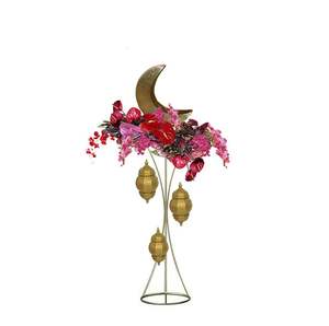 Centre de table décoratif pour le Ramadan, conçu pour les événements familiaux d'Iftar, mettant en valeur l'élégance spirituelle, les textures chaleureuses et l'harmonie festive - Product Image 3