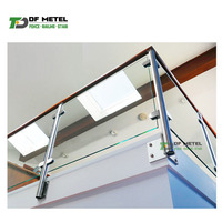 Système de poteaux de balustrade de balcon en verre DF en acier inoxydable 304 balustres de main courante de terrasse avec pince à verre Garde-corps en verre extérieur