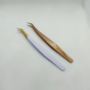 Pince à cils professionnelle de qualité supérieure en acier inoxydable avec logo personnalisé, haute performance, préhension précise des fibres, pointe affûtée - Product Image 1