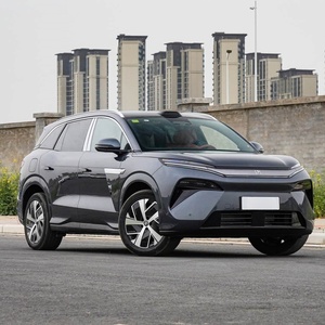 Vehículo Usado BYD Tang L Edición 2025, 200KM, SUV de 7 Asientos, Disponible, Transmisión Automática, Sin Historial de Accidentes - Product Image 3