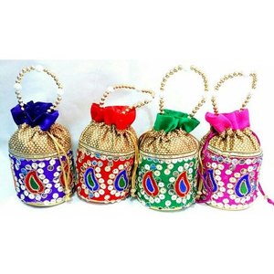 Rajasthani bordado Potli bolsa boda Favor cordón y mango de cuentas bolsa de regalo tradicional para Shagun Baby Shower gallina noche - Product Image 1