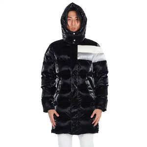 Chaqueta Acolchada Ligera Unisex con Capucha, Aislamiento Térmico, Relleno de Algodón, Resistente al Viento e Impermeable, para Invierno y Actividades al Aire Libre - Product Image 5