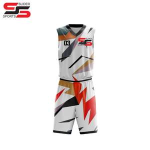 Nouvel ensemble d'uniformes de basket-ball sublimé pour le football personnalisé maillot de sport personnalisé court kit de vêtements de sport personnalisés pour les clubs - Product Image 5