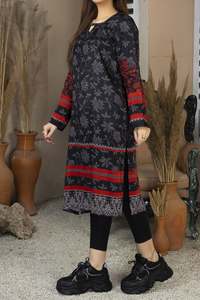 Vente en gros de kurtis pour femmes dernier style, logo personnalisé imprimé, vêtements indiens et pakistanais de courte durée, vêtements décontractés de conception personnalisée - Product Image 4