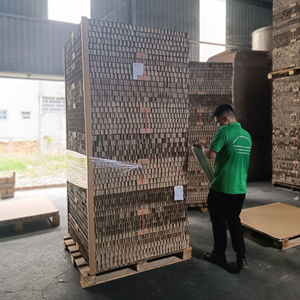 Carton à noyau de papier en nid d'abeille Kraft haute résistance conçu sur mesure à faible quantité minimale de commande pour boîtes et sacs d'emballage prix d'usine - Product Image 1