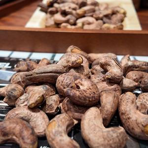 Nueces de Anacardo Orgánicas Africanas W450 Tostadas con Sal, Calidad Premium, 100% Naturales, con OEM/ODM Disponible - Product Image 2