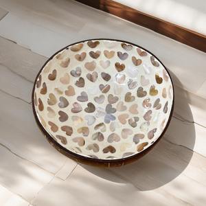 Bol élégant en noix de coco avec incrustation de nacre pour la décoration de la maison, bols laqués faits à la main, best-sellers - Product Image 6