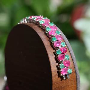 Pulsera de plata esterlina 925 con relleno de vidrio y piedra de fresa para ocasiones de aniversario - Product Image 3