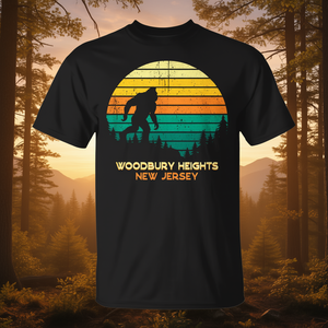 Maglietta souvenir retrò di Woodbury Heights New Jersey Bigfoot - Product Image 3
