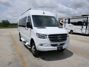Prêt à être expédié - Camping-car de luxe Coach_men GALLERIA 24A d'occasion 2020 - Livraison mondiale - Product Image 1