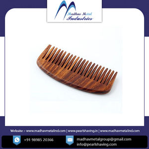 Top Quality Natural Sandalwood Wooden Beard <b>Comb</b> Fancy Beard <b>Comb</b> From Indian Manufacturer - Product Image 3