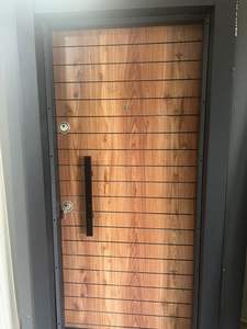 304สแตนเลสหน้าประตูด้านนอกที่ทันสมัยเปิดด้วยตนเองพื้นผิวสำเร็จรูปจากผู้ผลิตตุรกี - Product Image 2