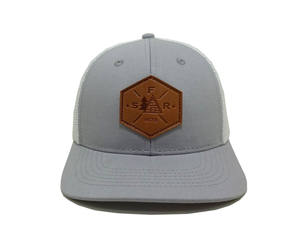 Casquette de camionneur personnalisée en gros, profil bas, patch en cuir, design sur mesure, faible MOQ, usine en Indonésie - Product Image 1