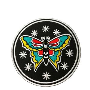 2024 TrendyLove fait à la main personnalisé 3D fleur thermocollant patchs brodés coeur conception Logo imprimé PVC couture pour tissu de vêtement - Product Image 3