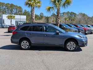 Subaru Outback 2.5i Premium AWD Turbo 2018 d'occasion, sièges en cuir, intérieur clair, toit ouvrant panoramique - Product Image 2