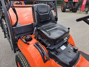 Camion-citerne d'occasion KUBOTA B2320, moteur diesel, transmission 6x4, transport d'huile, volume de réservoir 15001-30000L, puissance 251-350ch, charge utile 41-50t, manuel - Product Image 5