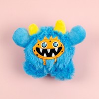 Chien en mouvement actif en peluche petites boules grinçantes appréciant les jouets interactifs de chien 2-en-1 Designer cadeau pour animaux de compagnie pour Halloween