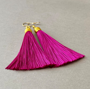 Pendientes de borla Magenta, pendientes impresionantes fucsia, pendientes largos hippie Boho rosa fuerte - Product Image 2