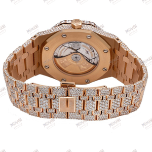 Montre en diamant Moissanite de qualité supérieure avec brillance brillante, réglage artisanal et bracelet en acier inoxydable durable pour hommes et femmes - Product Image 5