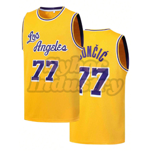 Maillot de basket-ball personnalisé en polyester respirant, maillot de basket-ball élégant sans manches avec impression par sublimation, uniforme avec logo de l'équipe - Product Image 2