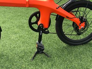 Bon marché 12.8KG Carbone léger 20 "Vélo électrique pliant 36V 250W Vélo <span class=keywords><strong>de</strong></span> route électrique pliant en carbone pour adultes - Product Image 4