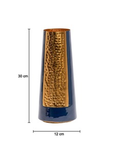 Vase en métal noir et or avec pièce maîtresse décorative au design martelé pour salon, chambre et bureau d'Inde - Product Image 6