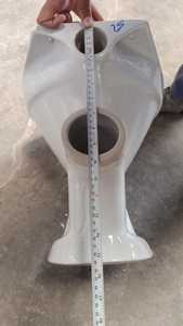 Inodoro de Estilo Moderno EWC con Cuerpo de Cerámica, Fácil de Limpiar, Montado en la Encimera, para Villas - Product Image 2