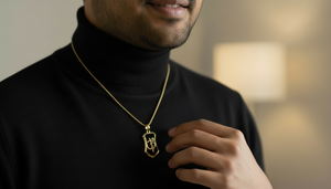 Pendentif en or pour homme avec bouclier Om et accent en diamant - Product Image 5