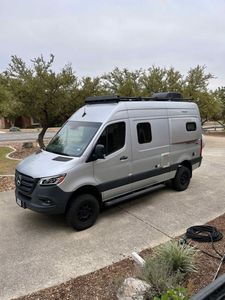 La mejor calidad de lujo RV Motorhome Outdoor Camper Van Caravan para la venta para acampar. - Product Image 6