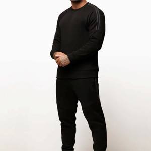 Pantalones de chándal de algodón de invierno y Sudadera con capucha Jogger Custom Plain Women Sweatsuit Crewneck Chándal Sudadera Set - Product Image 1