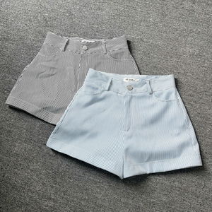 Pantalones Cortos a Rayas Casuales de Moda Otoño 2024 para Mujer, Pantalones Cortos Vintage de Cintura Alta con Cremallera para Mujer - Product Image 3