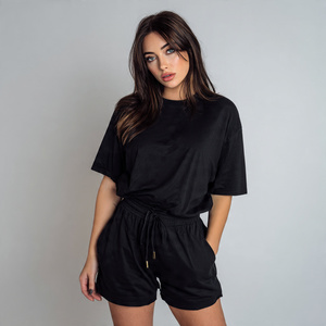 เสื้อทีเชิ๊ตผู้หญิงโอเวอร์ไซส์เปิดไหล่เสื้อทีเชิร์ตกางเกงขาสั้นสองชิ้นสำหรับใส่วิ่งออกกำลังกาย - Product Image 1