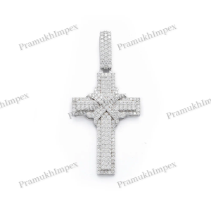 Colgante de Cruz de Jesús de Plata de Ley Chapado en Oro de Lujo con Moissanita, Diseño de Joyería Religiosa Única para Hombres y Mujeres, Estilo Hip Hop para Fiestas - Product Image 2
