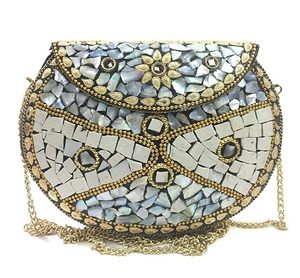 Cartera de mano de Metal con concha de piedra blanca Vintage para mujer, bolso de fiesta bohemio de moda, venta en caja de boda - Product Image 1