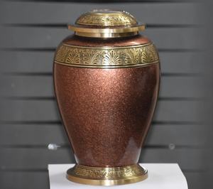 Urne de crémation en cuivre pour cendres humaines Urne funéraire Fabriquée à la main pour cendres adultes urnes faites à la main pour cendres humaines ou animales - Product Image 3