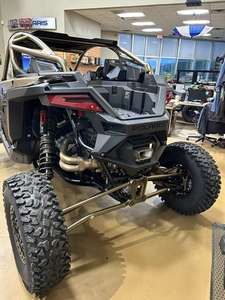 Polaris RZR Pro R Ultimate 2025 con Transmisión Automática por Eje y Tracción en las 4 Ruedas - Product Image 2