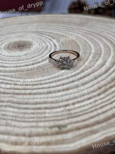 Anillo de compromiso de plata 925 con diamante moissanita VVS, anillo de tres piedras de lujo para propuesta de matrimonio, chapado en rodio para mujer - Product Image 3