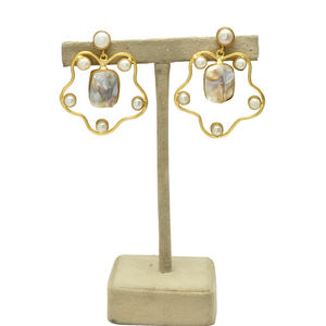 Pendientes de Perlas Naturales de Agua Dulce Color Blanco Ostra, Latón Chapado en Oro de 24K, Sin Níquel, Estilo Cristiano Vintage, Hechos a Mano - Product Image 3