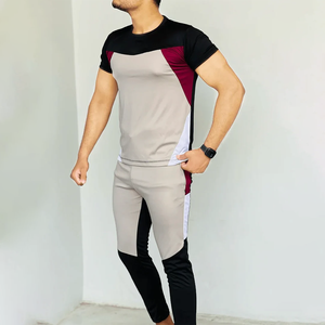 Survêtements d'été 2026 pour hommes Jogging personnalisé Sports 2 pièces Gym Deux pièces tendance Hommes Multicolore par Ako - Product Image 1