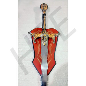 Épée de style médiéval avec bouclier - Product Image 1