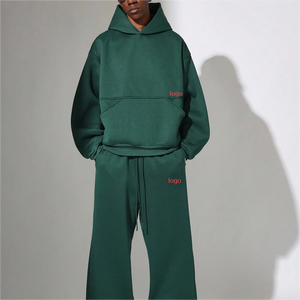 Vente chaude Hommes Casual Hoodie & Sweatpants Jogger Ensembles Couleur Verte Survêtements de Haute Qualité Taille Personnalisée Respirant Imprimé Conception - Product Image 1